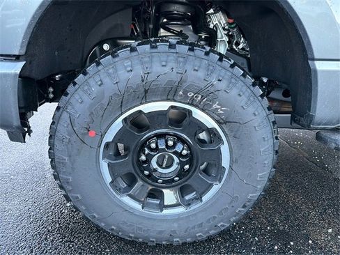 New 2026 Ford F250 Platinum w/ Tremor Off-Road Package image 15