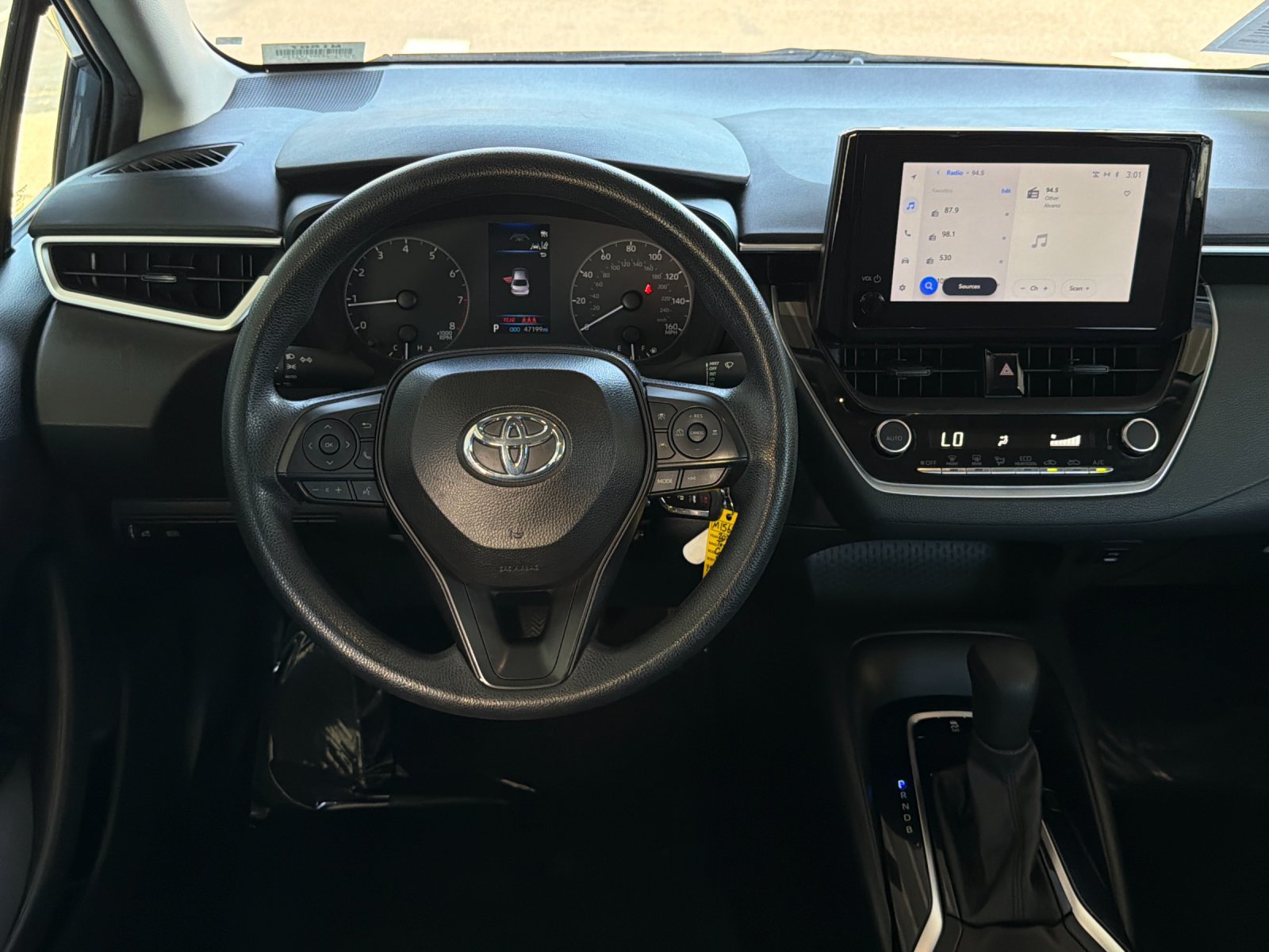 Used 2024 Toyota Corolla LE FWD image 13
