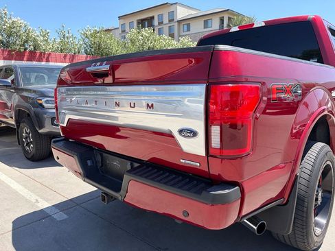 Used 2019 Ford F150 Platinum w/ Equipment Group 701A Luxury AWD/4WD image 4