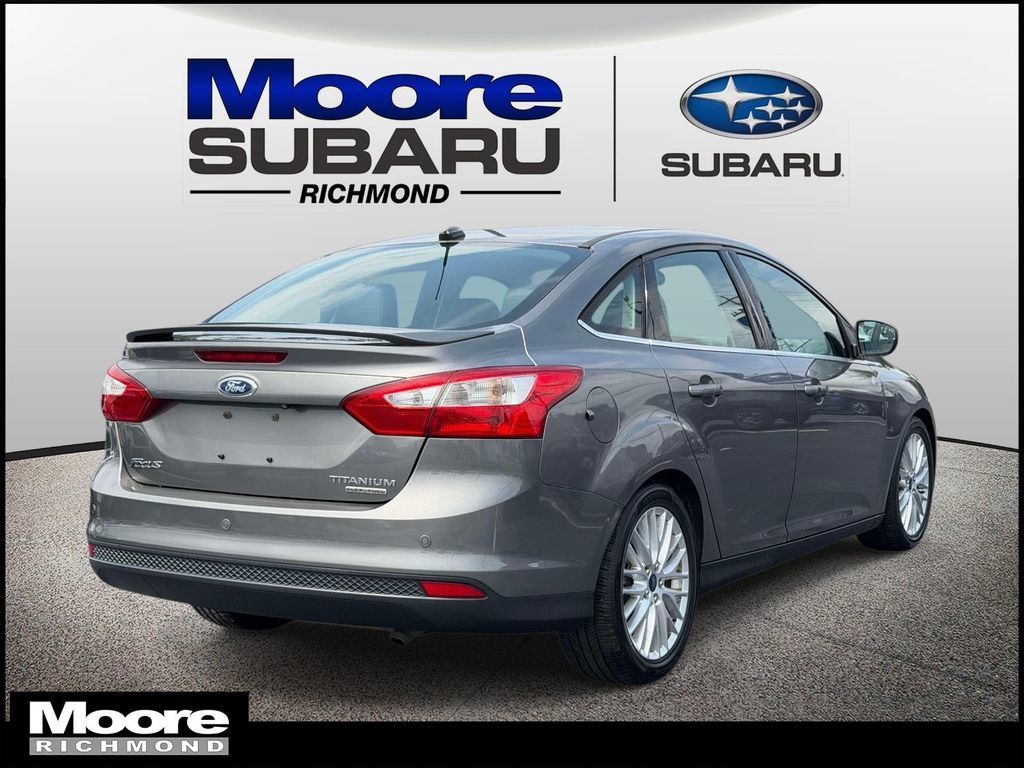 Used 2014 Ford Focus Titanium FWD image 2