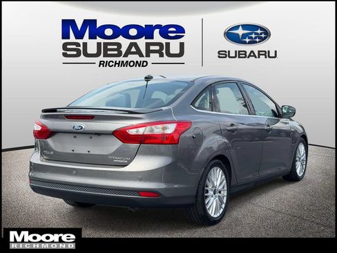 Used 2014 Ford Focus Titanium FWD image 2