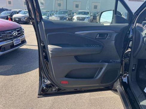 Used 2023 Honda Passport EX-L image 16