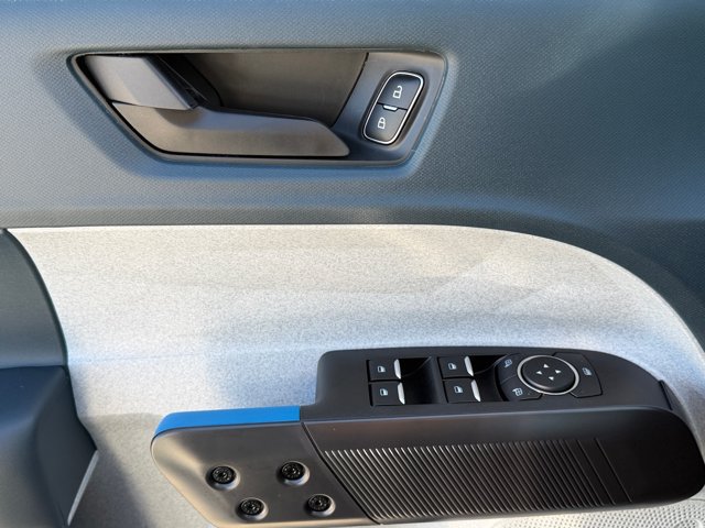 New 2026 Ford Maverick XLT w/ XLT Luxury Package FWD image 31