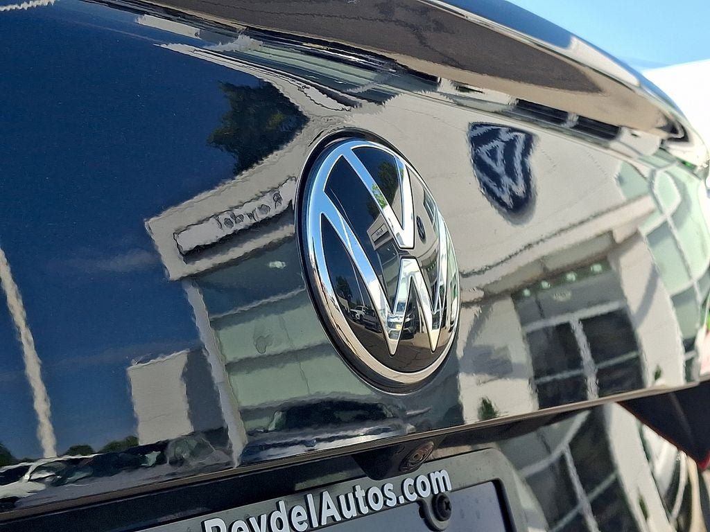 Certified 2023 Volkswagen Jetta SE FWD image 29