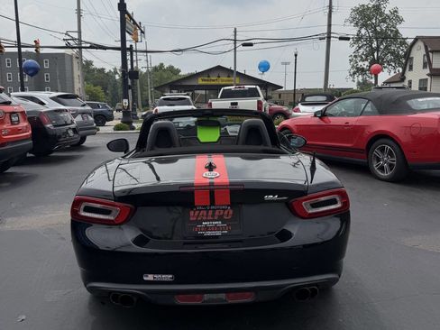 Used 2020 FIAT 124 Spider Classica w/ Technology Group image 6