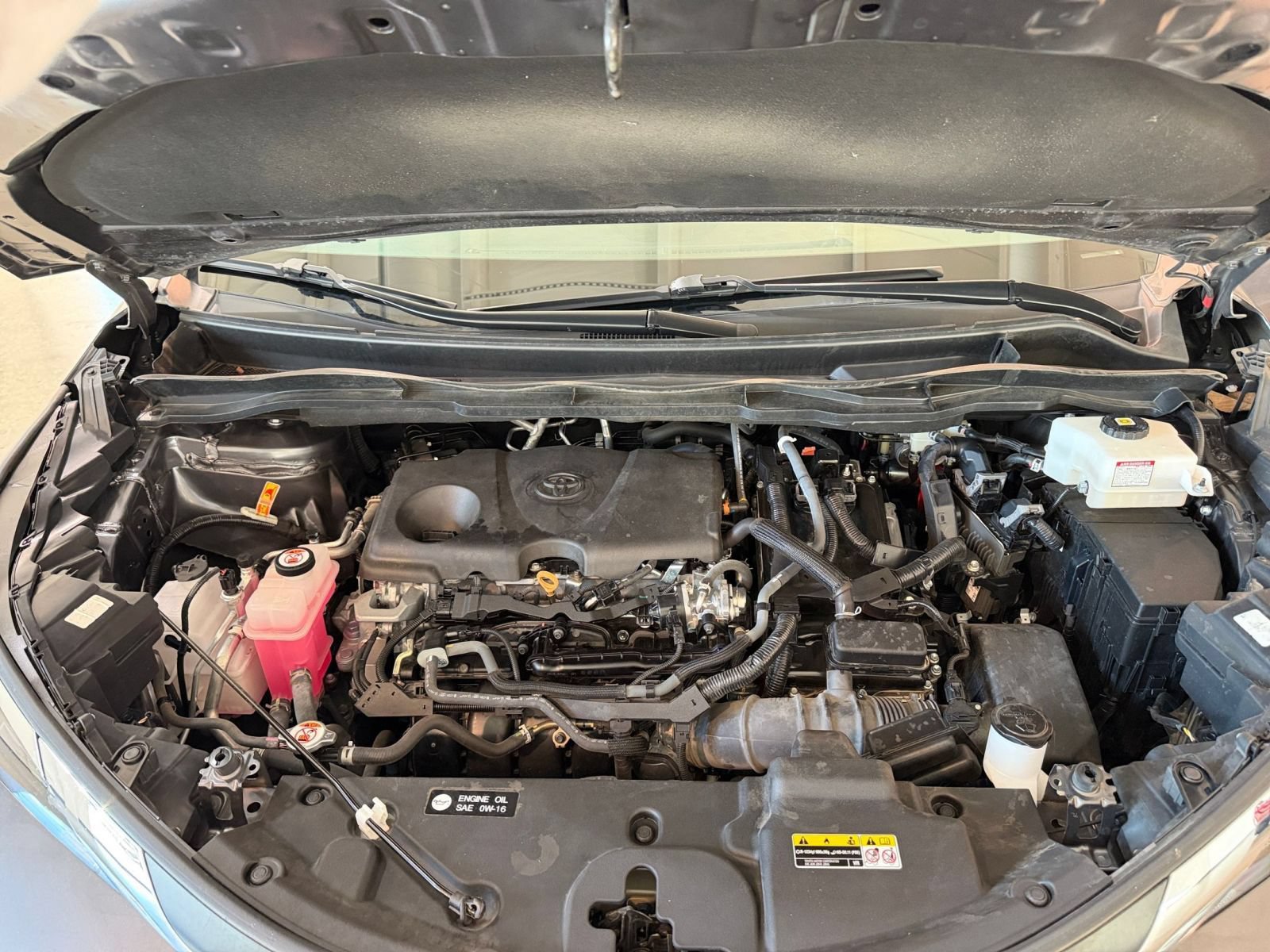 Used 2025 Toyota Sienna XLE FWD image 34