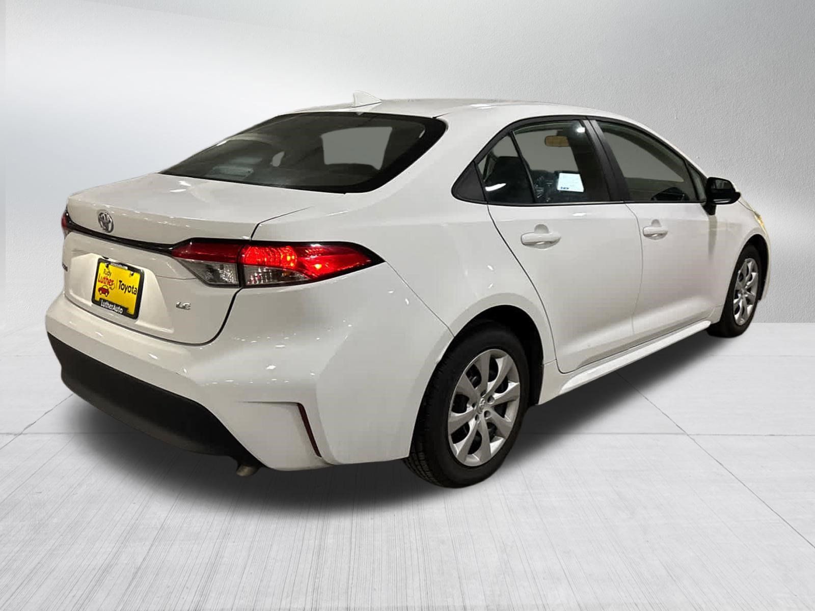 Used 2024 Toyota Corolla LE FWD image 6