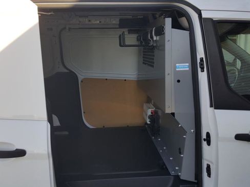 Used 2016 Ford Transit Connect XL image 11