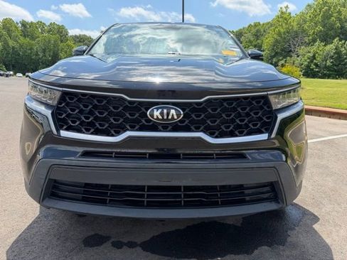 Used 2021 Kia Sorento LX FWD image 4