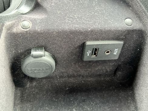 Used 2020 Nissan 370Z Coupe image 27