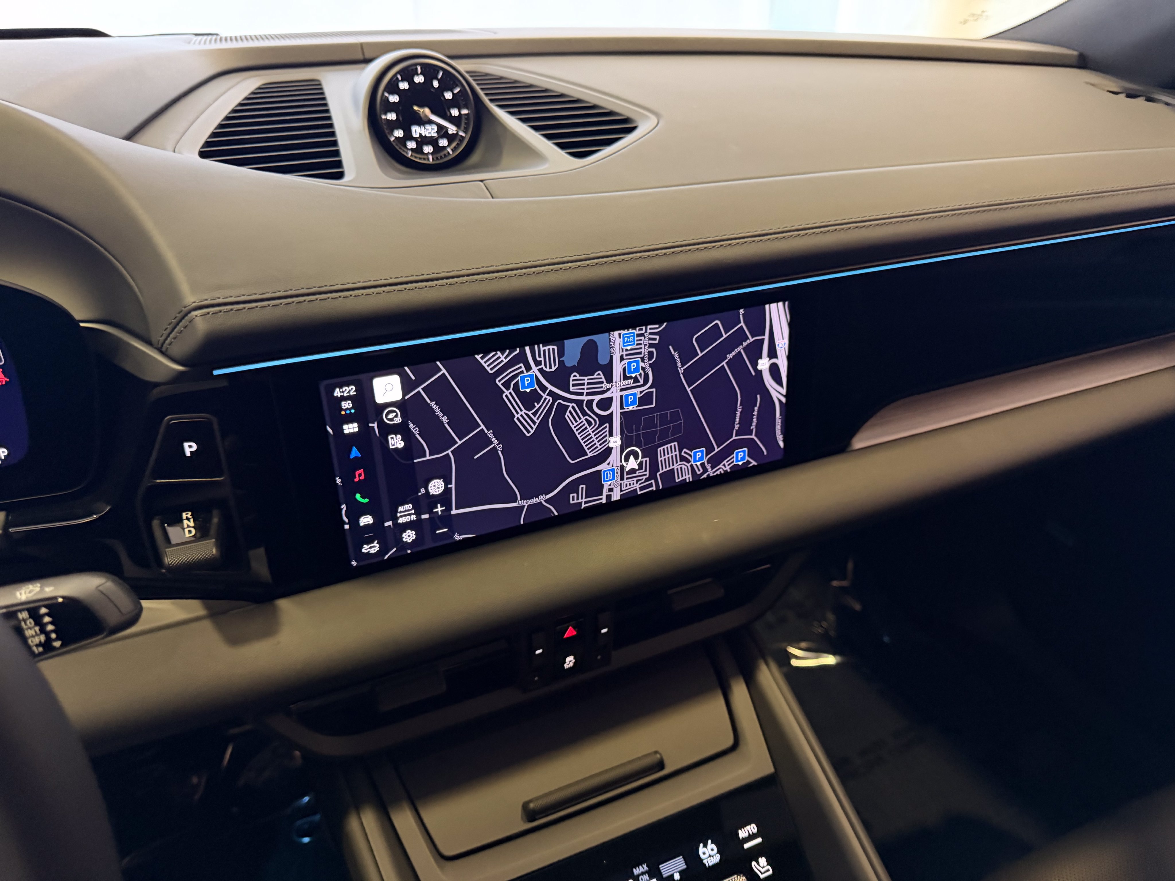 Certified 2026 Porsche Macan 4S Electric AWD/4WD image 22