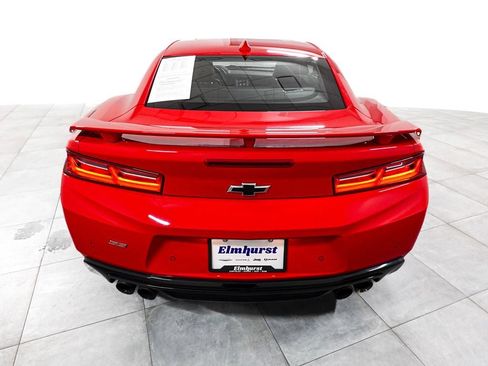 Used 2018 Chevrolet Camaro SS RWD image 6