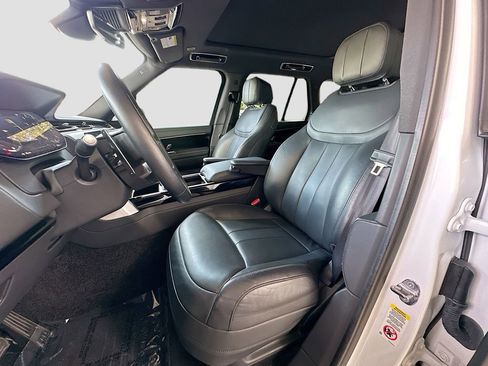 Used 2024 Land Rover Range Rover SE AWD/4WD image 21