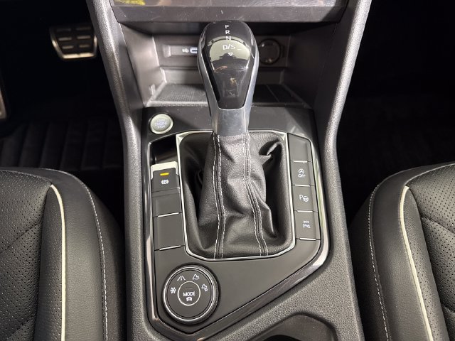 Certified 2023 Volkswagen Tiguan SEL R-Line AWD/4WD image 31