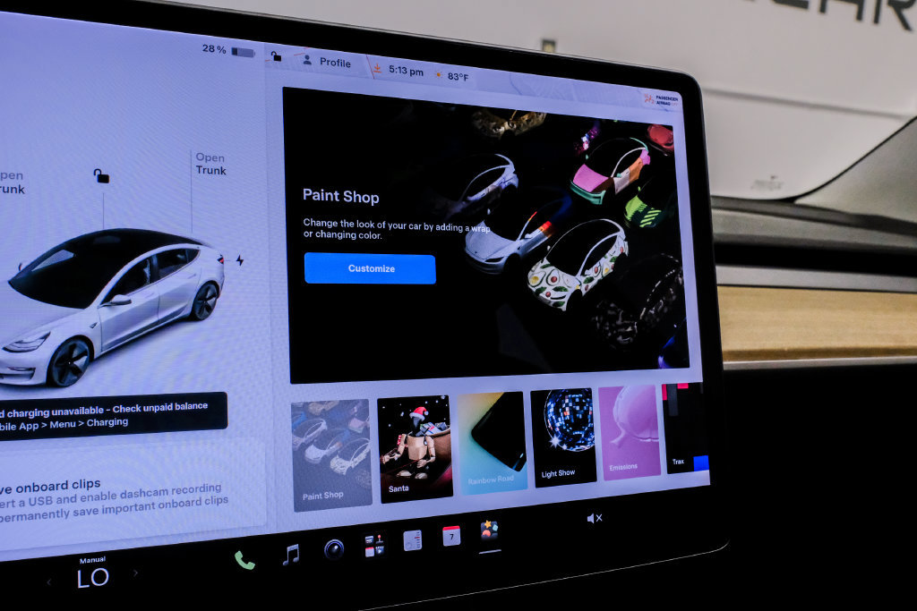 Used 2018 Tesla Model 3 Long Range RWD image 33