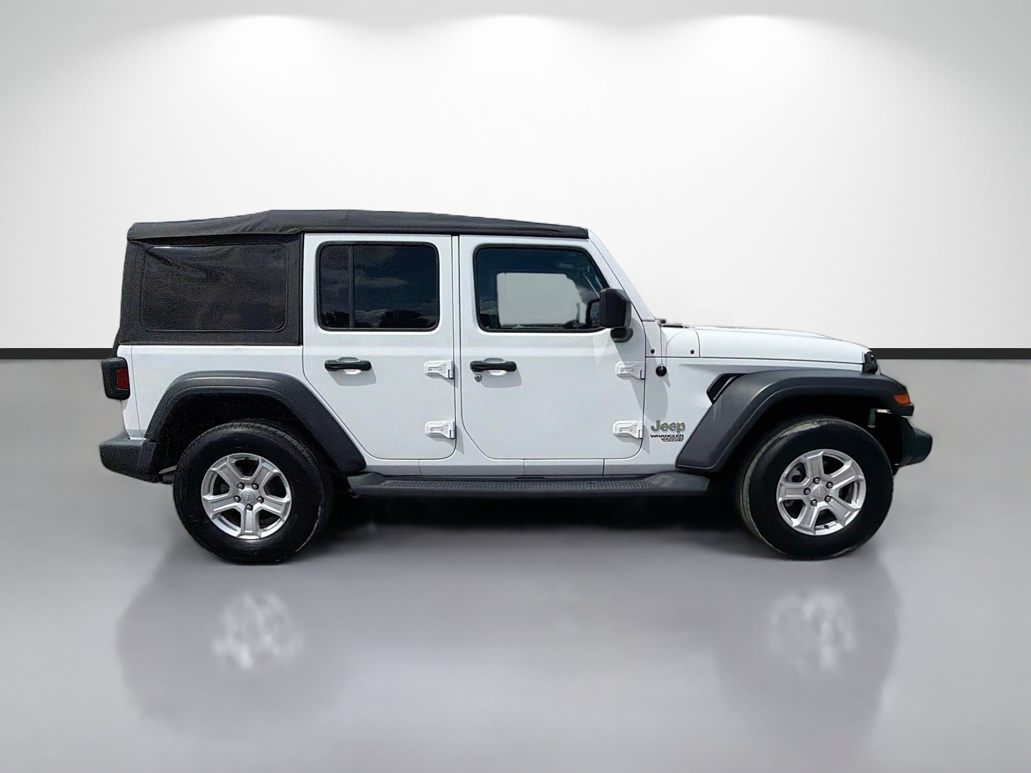 Used 2019 Jeep Wrangler Unlimited Sport S AWD/4WD image 2