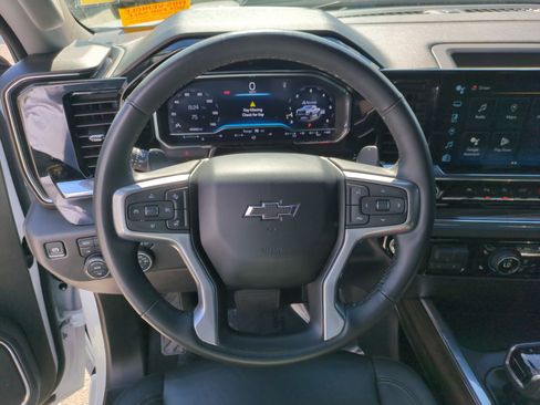 Certified 2024 Chevrolet Silverado 1500 LT Trail Boss w/ LT Trail Boss Premium Package AWD/4WD image 18