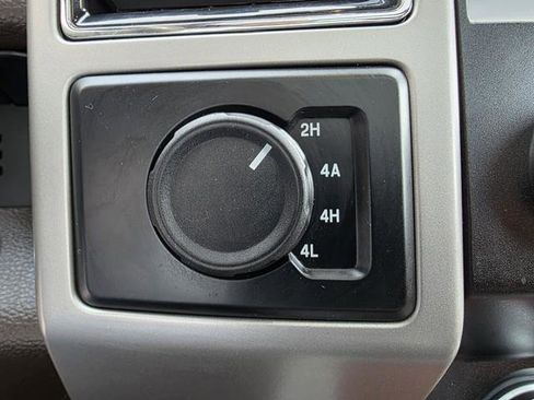 Used 2019 Ford F150 King Ranch image 13