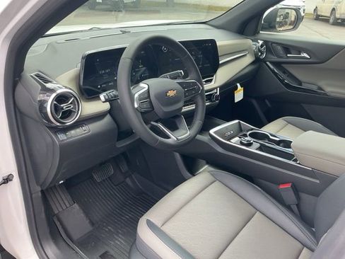 New 2026 Chevrolet Equinox LT AWD/4WD image 11