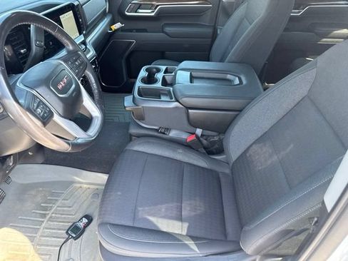 Used 2022 GMC Sierra 1500 SLE w/ X31 Off-Road Package AWD/4WD image 23