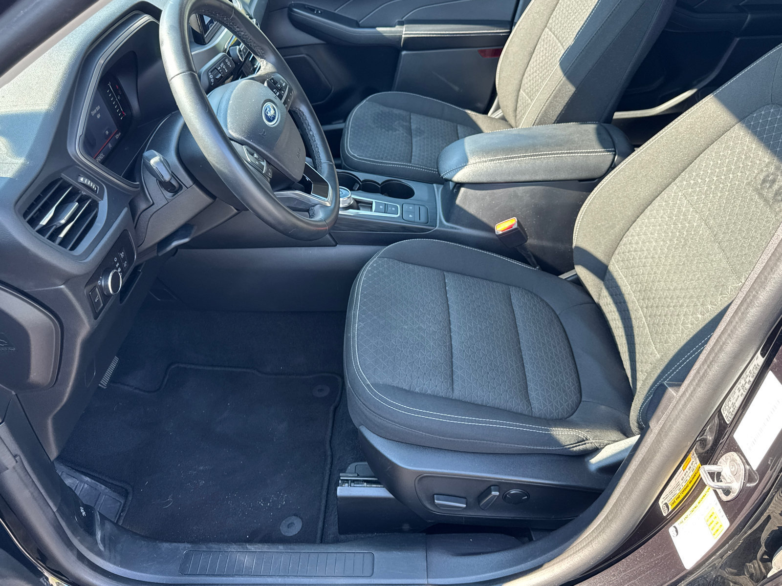 Used 2023 Ford Escape Active FWD image 9