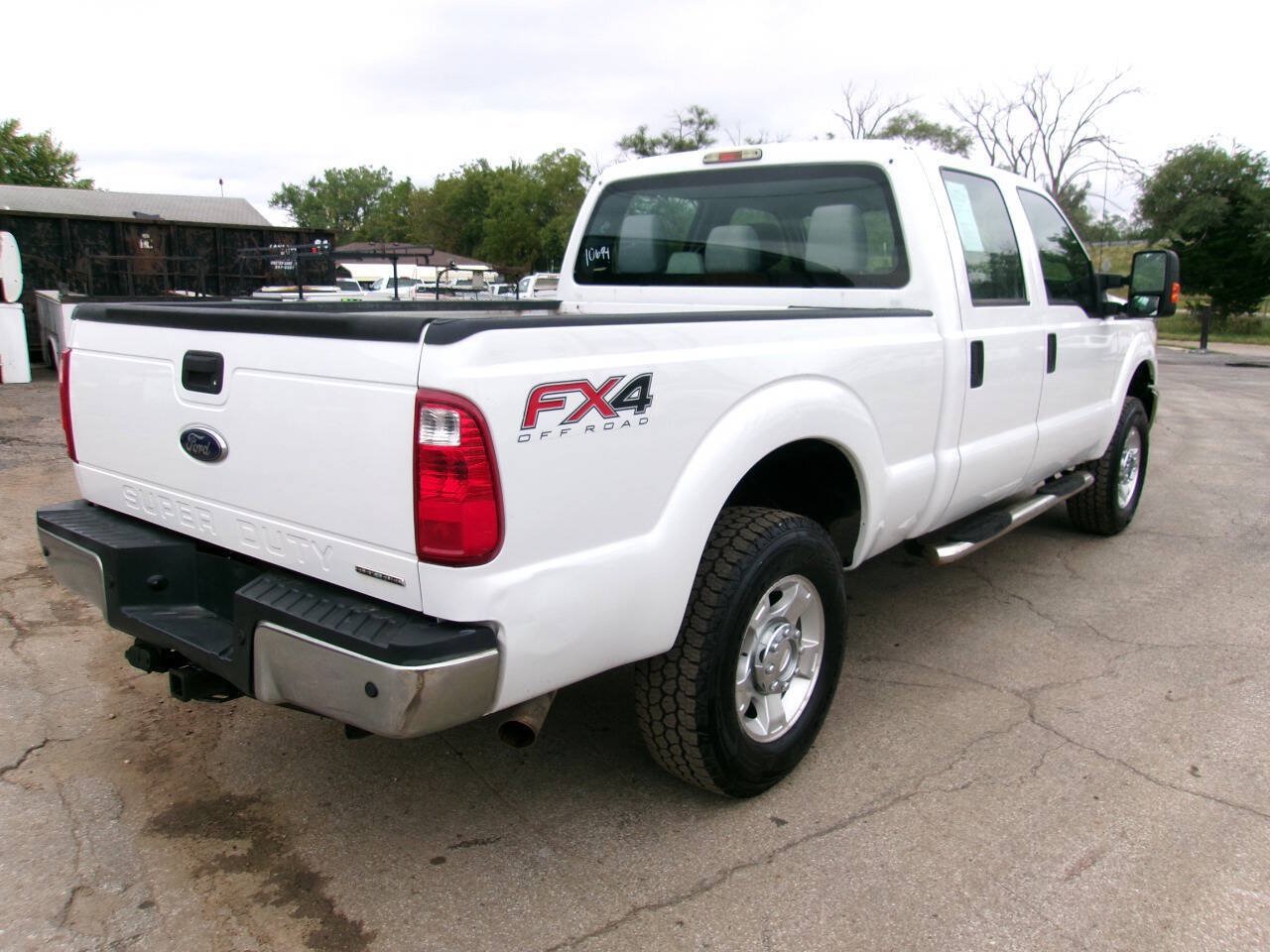 Used 2014 Ford F250 XL w/ Power Equipment Group AWD/4WD image 4