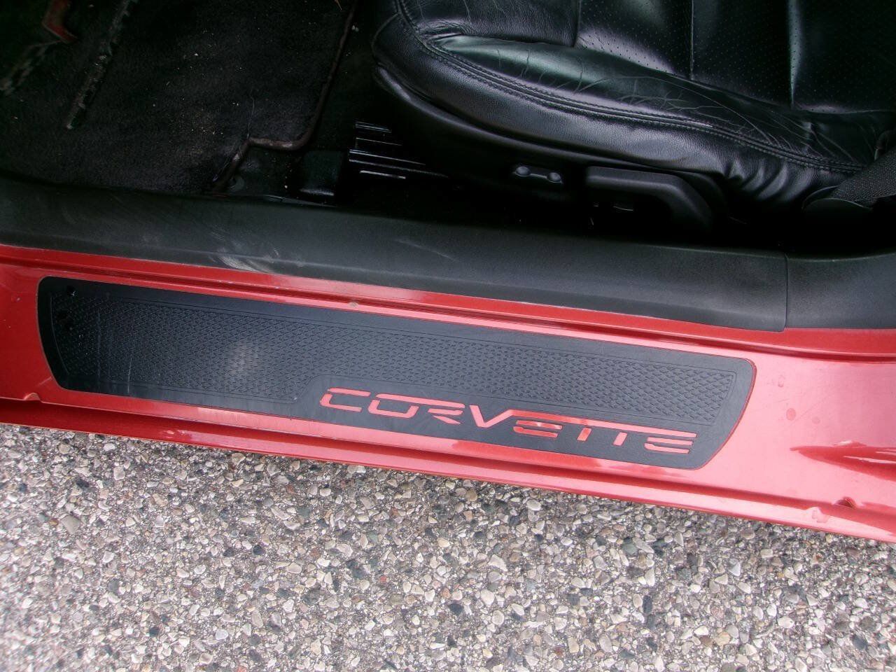 Used 2005 Chevrolet Corvette Coupe w/ Preferred Equipment Group RWD image 14