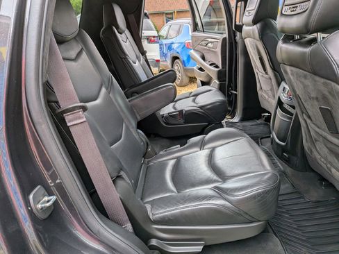Used 2017 Cadillac Escalade Platinum AWD/4WD image 53
