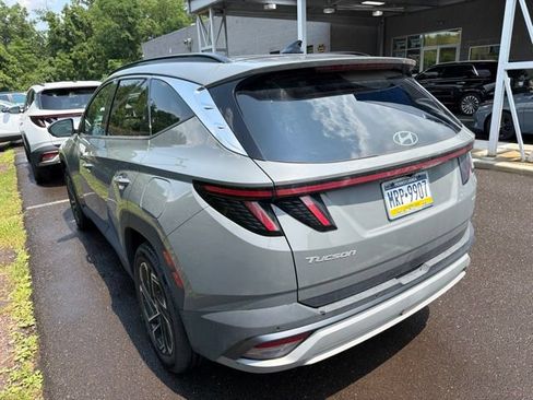 Used 2025 Hyundai Tucson Limited AWD/4WD image 7