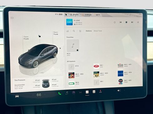 Used 2023 Tesla Model 3 Standard Range image 30