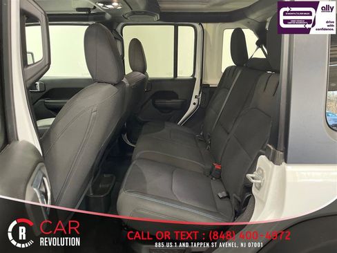 Used 2023 Jeep Wrangler Unlimited Rubicon 4xe AWD/4WD image 37