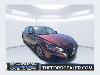 Used 2023 Nissan Altima 2.5 SV