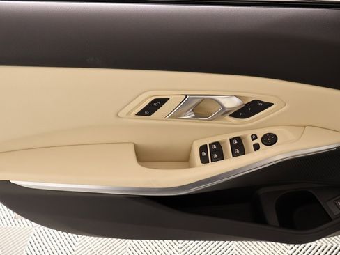 New 2026 BMW 330i Sedan w/ M Sport Package image 17