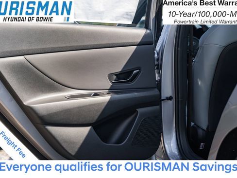 New 2025 Hyundai Elantra Limited w/ Cargo Package image 34