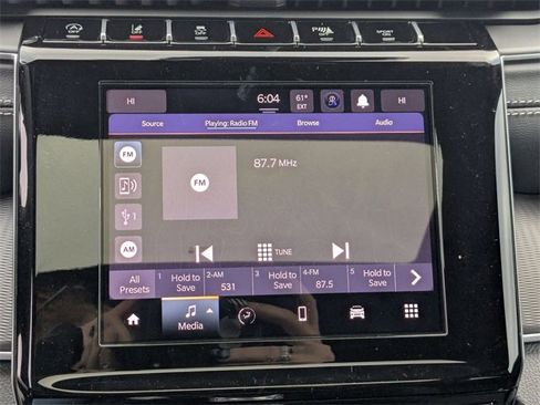 New 2025 Jeep Grand Cherokee L Laredo image 18