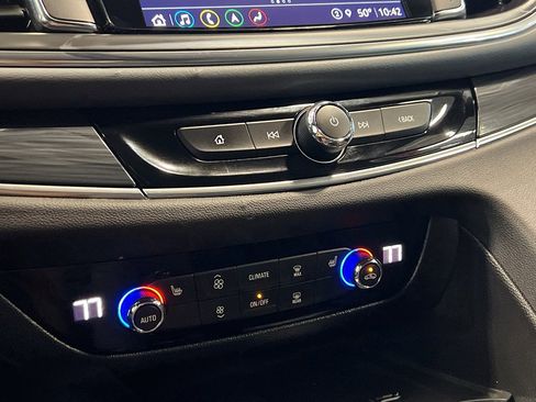 Used 2024 Buick Enclave Essence w/ Experience Buick Package image 23