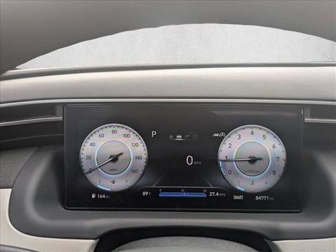 Used 2023 Hyundai Tucson Limited FWD image 11