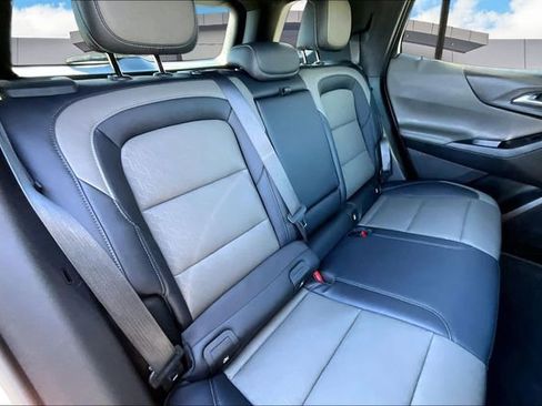 Used 2025 Chevrolet Equinox LT w/ Convenience Package II image 27