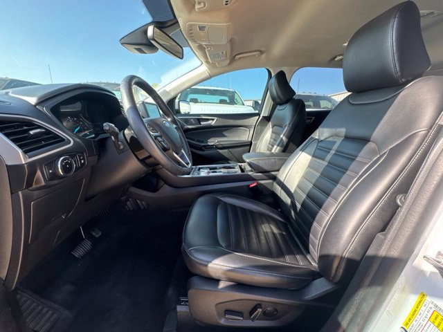 Used 2024 Ford Edge SEL w/ Convenience Package AWD/4WD image 2