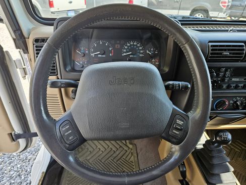 Used 1999 Jeep Wrangler Sahara image 15