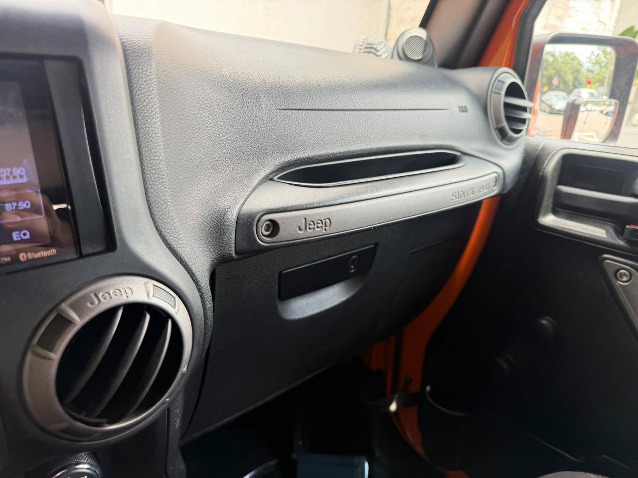 Used 2013 Jeep Wrangler Sport AWD/4WD image 32