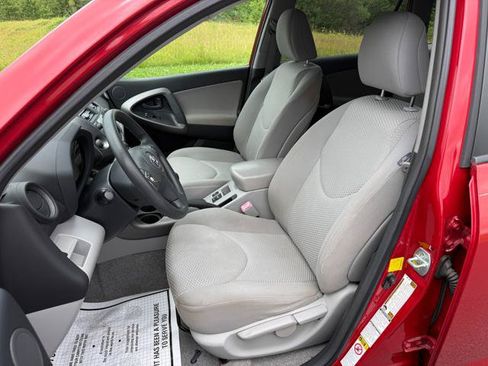 Used 2011 Toyota RAV4 4WD w/ Upgrade Value Pkg image 9