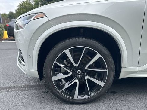 Used 2024 Volvo XC90 B5 Plus w/ Protection Package Premier AWD/4WD image 22