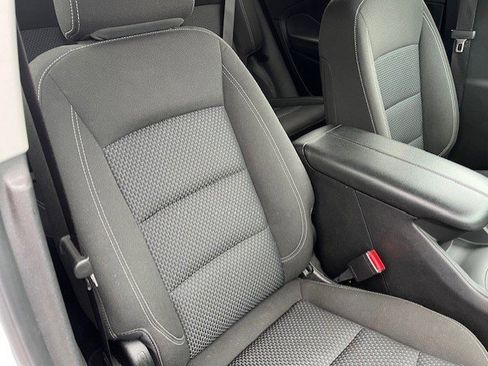 Used 2022 GMC Terrain SLE image 43