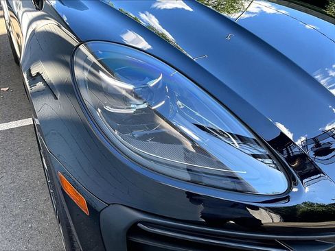 Certified 2026 Porsche Macan AWD/4WD image 30