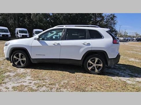 Used 2019 Jeep Cherokee Limited image 24