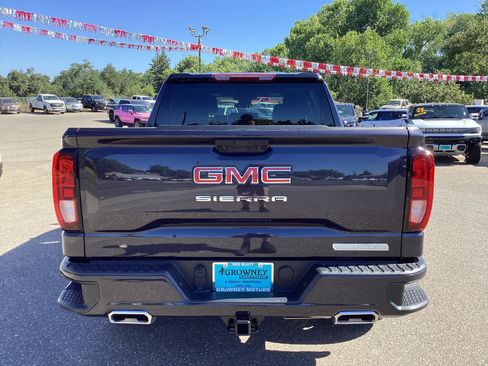 New 2025 GMC Sierra 1500 Elevation w/ X31 Off-Road Package AWD/4WD image 8