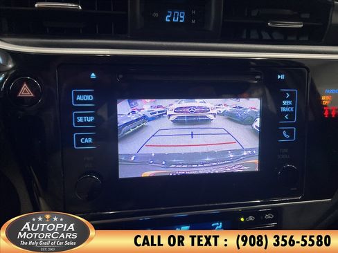 Used 2018 Toyota Corolla LE FWD image 23