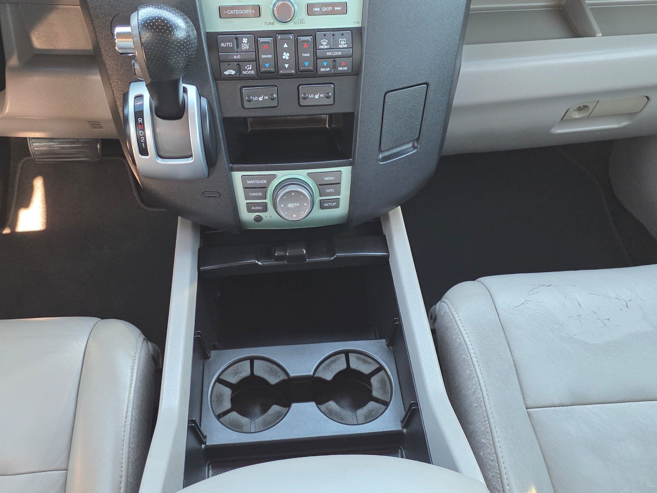 Used 2011 Honda Pilot Touring image 17