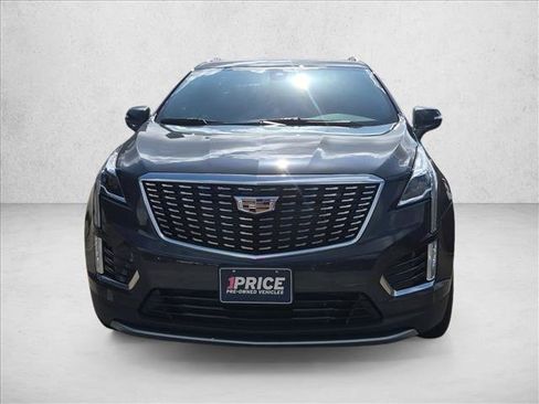 Used 2023 Cadillac XT5 Premium Luxury FWD image 2